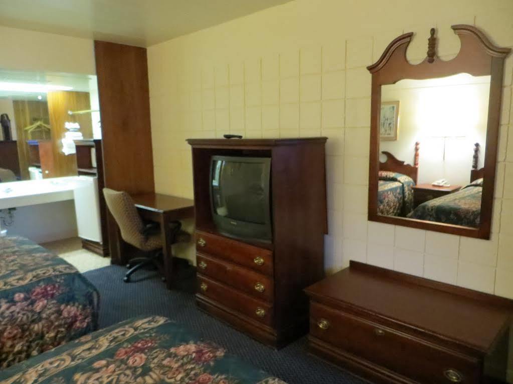Centralia Motel Near Downtown By Oyo エクステリア 写真
