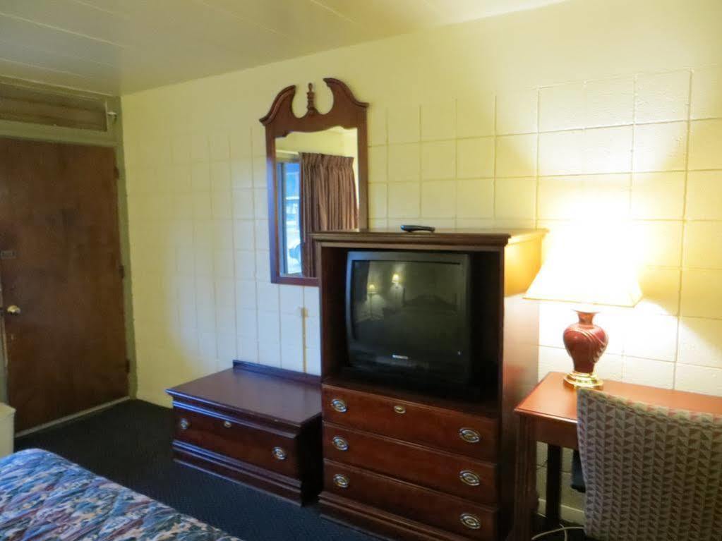 Centralia Motel Near Downtown By Oyo エクステリア 写真